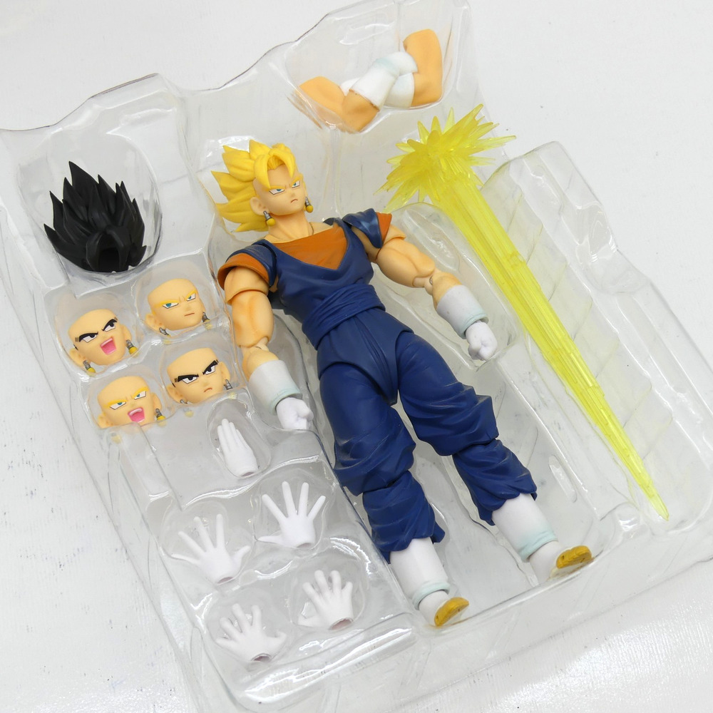SH Figuarts Dragon Ball Z Super Saiyan Vegito Action Figure